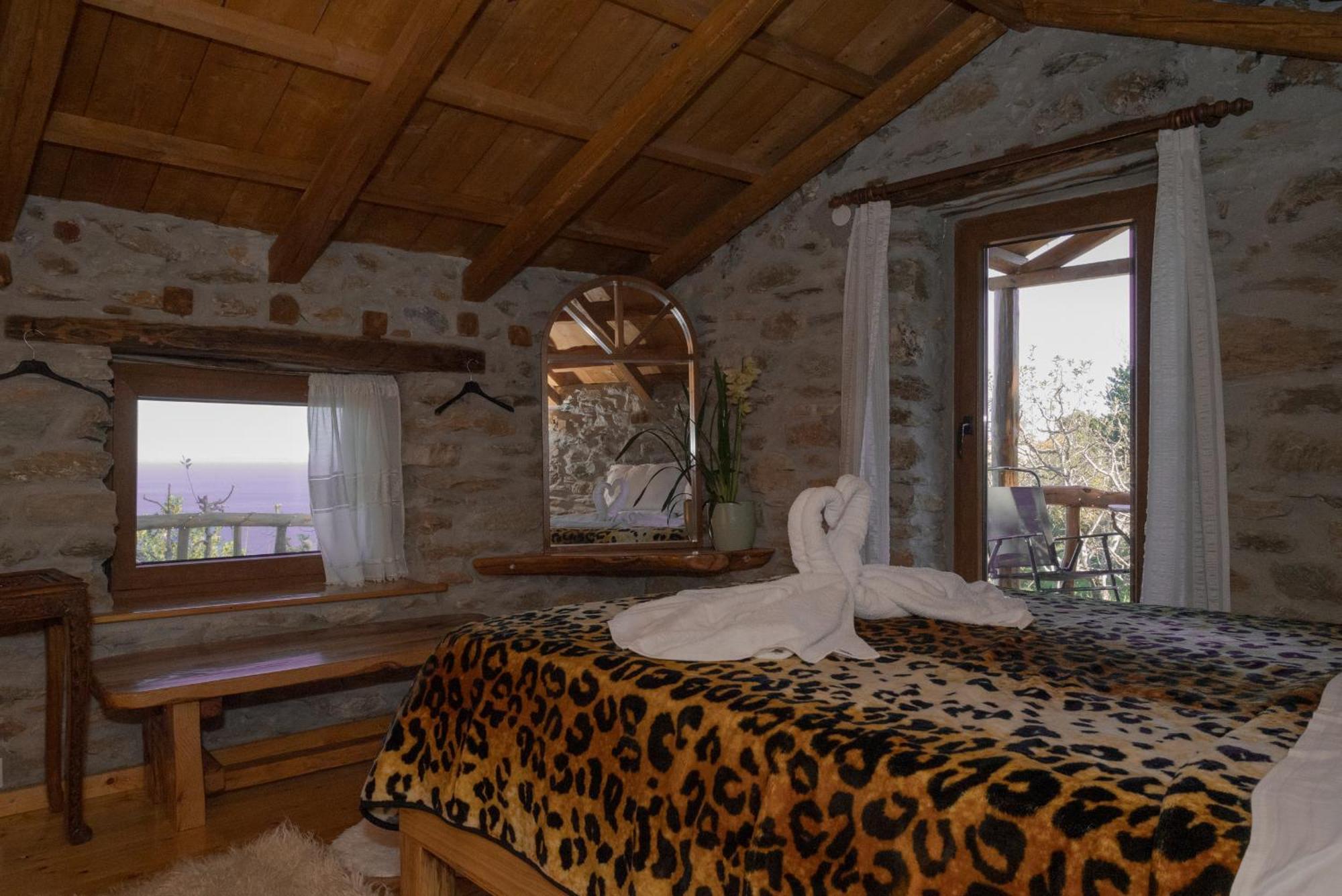 Aristoteli'S Stone House Makrirrákhi Екстериор снимка